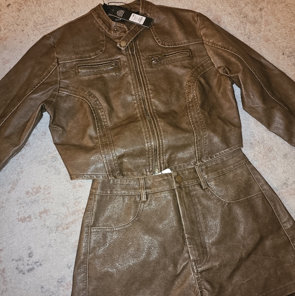 PERFECT LEATHER MATCHING SET. - Picture 2 of 8